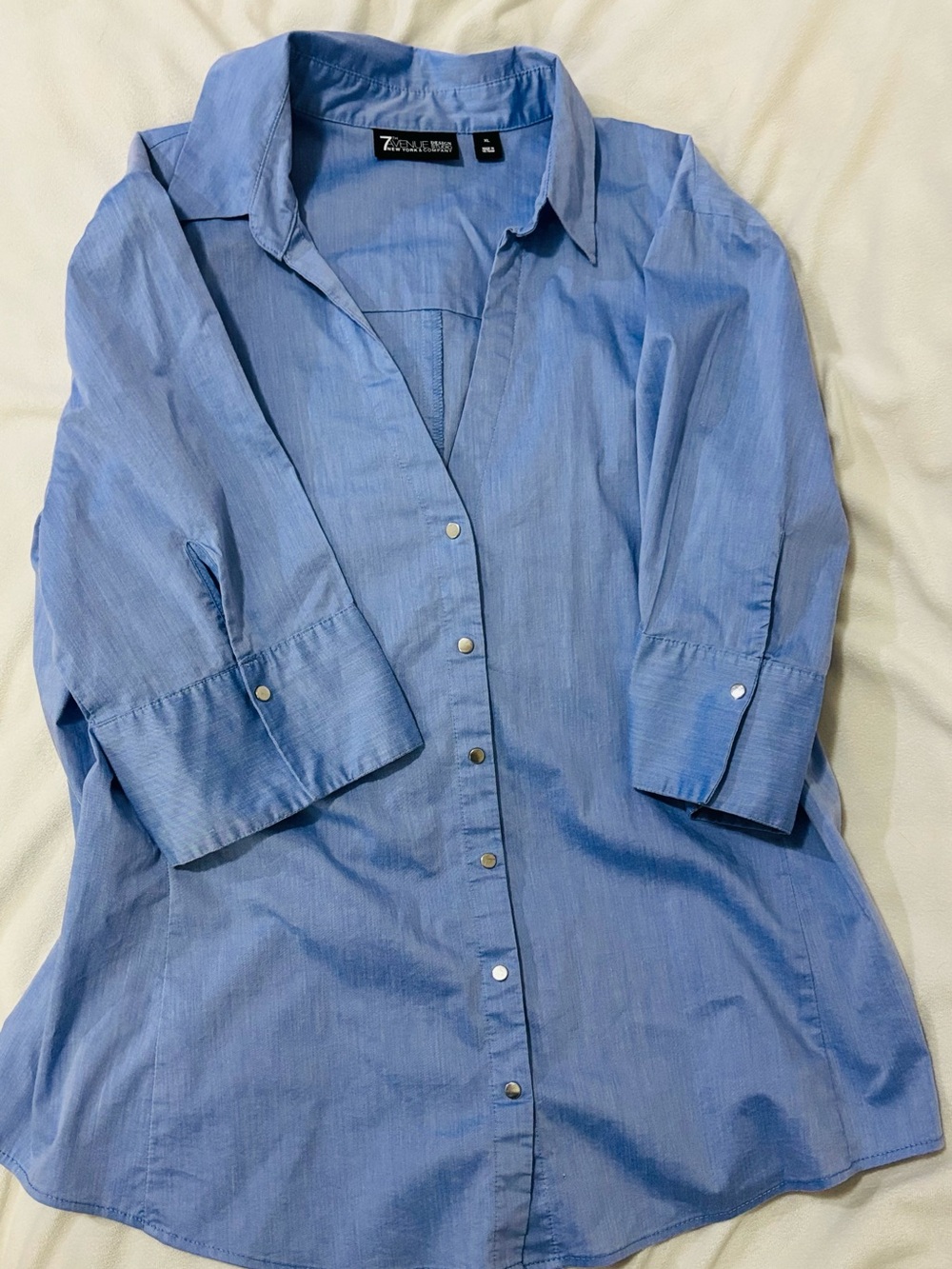 Zara Women’s Light Blue Button-Down Shirt